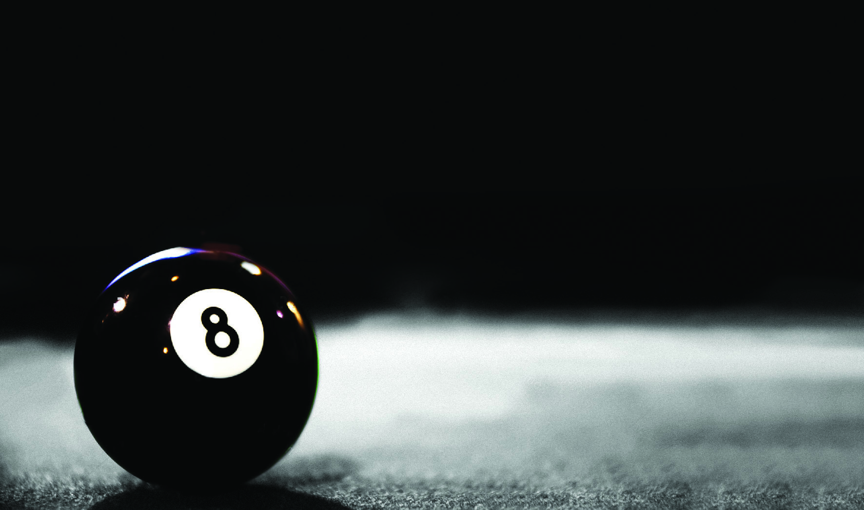 snooker ball number8